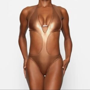 NWT SKIMS Metallic Halter Monokini Size 3X